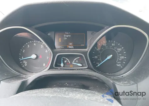 2017 Ford Focus S z USA, uszkodzony, nr VIN 1FADP3E21HL275286